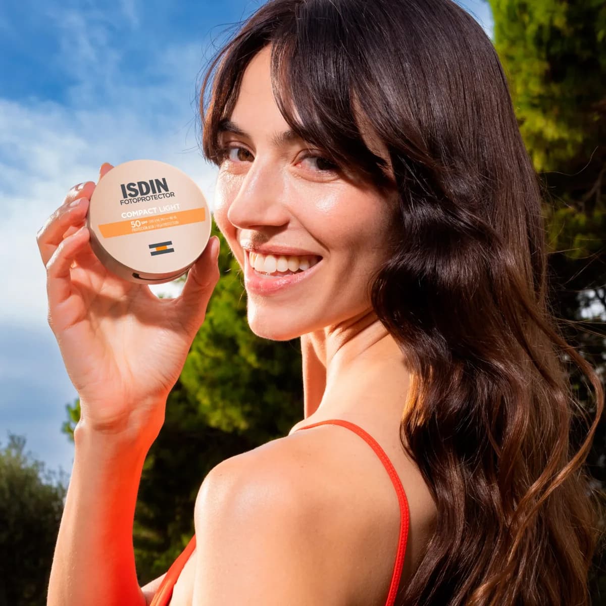 Compact Light SPF 50